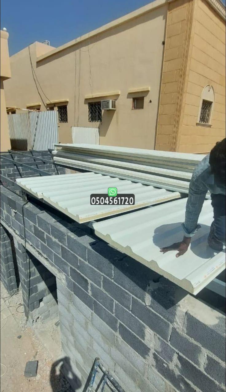 أسقف ساندوتش بانل مقاومة للحرارة في جدة: الحل الأمثل لعزل الأسطح